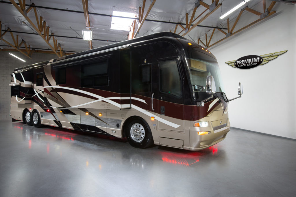 ***2008 Country Coach Affinity 700 Custom 600HP*** - Premium Coach Group
